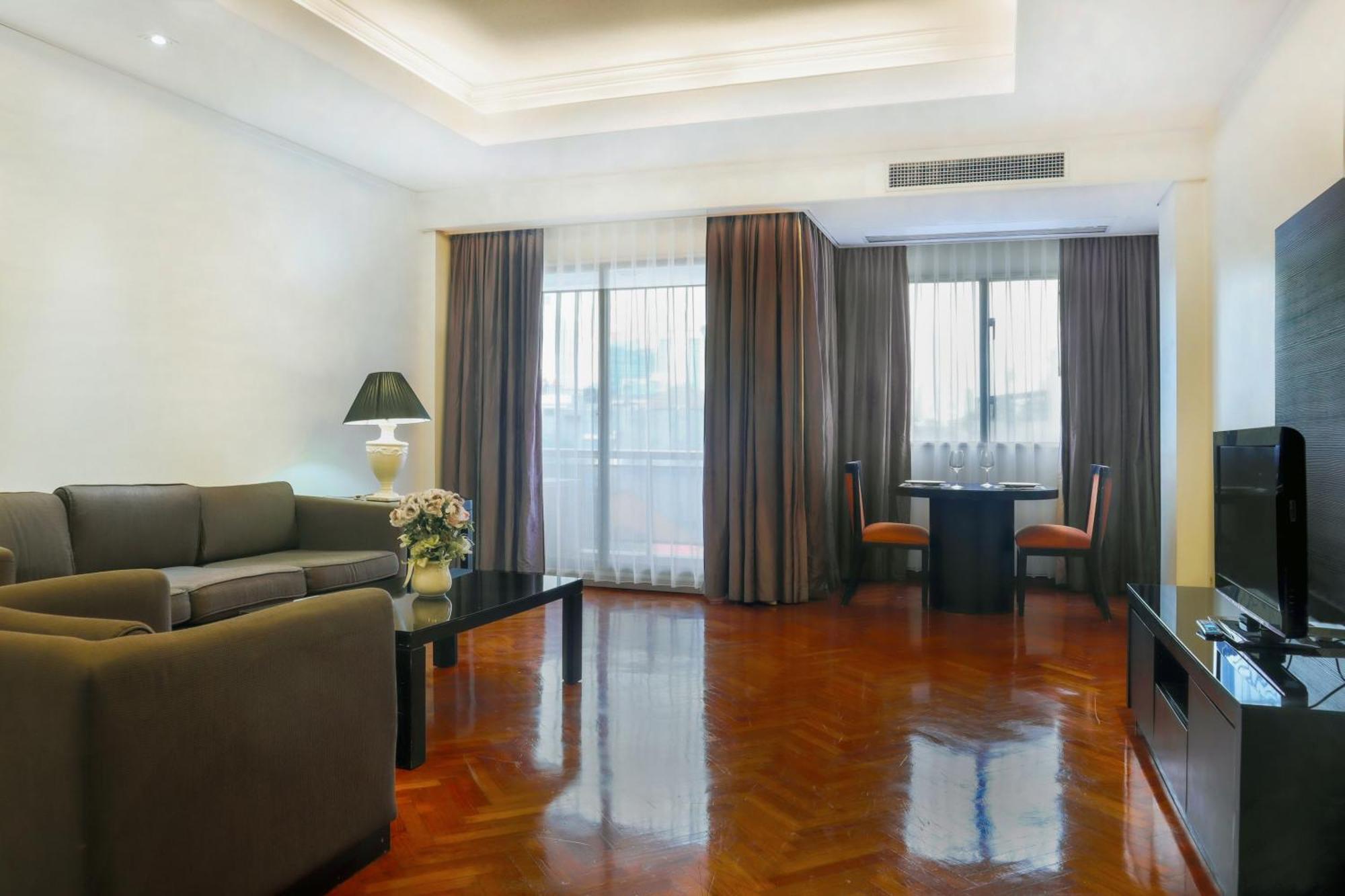Oakwood Kuningan 4*